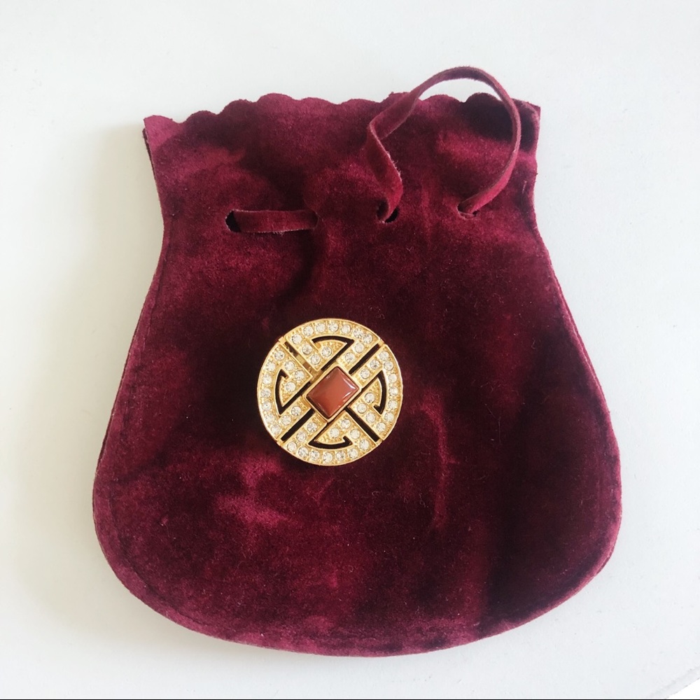 Gold diamond pavé pendant with burgundy stone